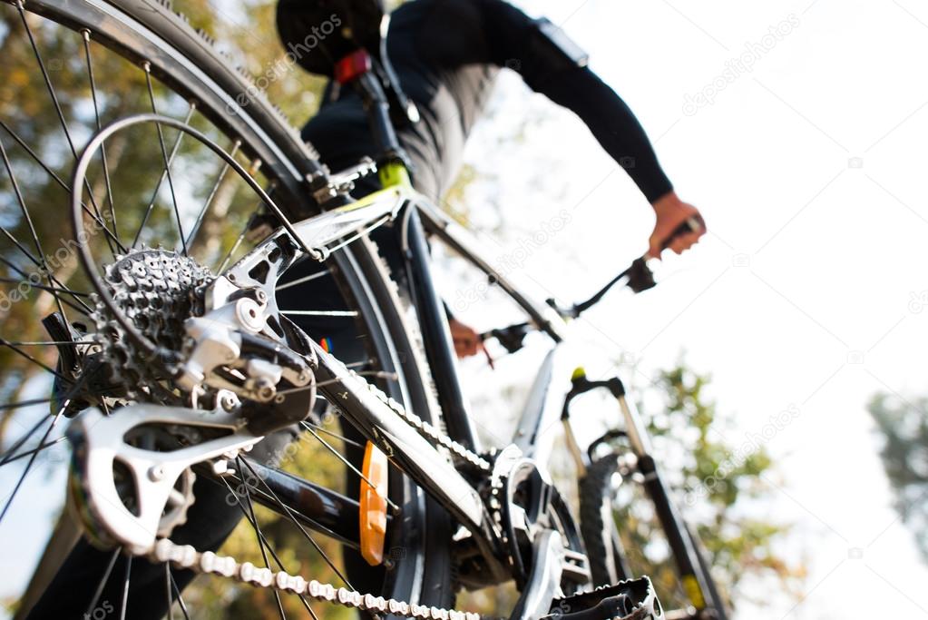 Bicicleta de montaña en exterior